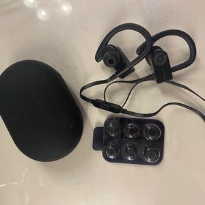 POWERBEATS WIRELESS EARPHONES
